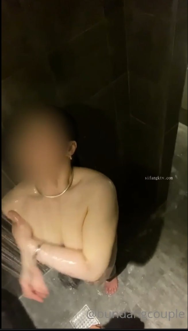 FIND-003-C 街角でスレンダーで目が大きくて可愛い奥さんにインタビューと偽り事務所に連れ込んで仕掛けたエロトリップでメ～ロメロにして中出し性交！のどかさん30歳